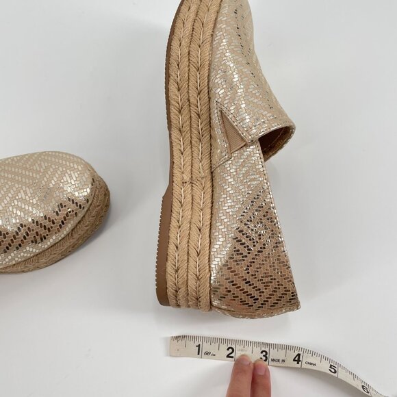 Naturalizer Thea 3 Metallic Shimmer Gold Leather Slip On Espadrilles Womens 7M - Picture 6 of 9